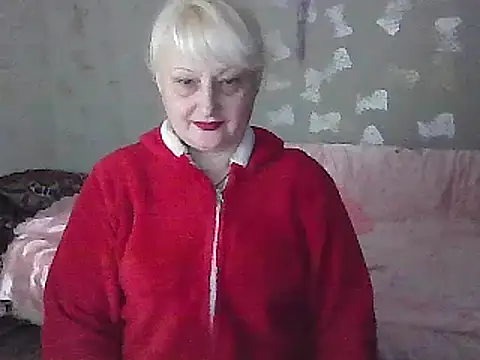 Snapshot of NikolinaBounty chatting on February 17, 2025, 9:52 pm NikolinaBounty online show from February 17, 2025, 9:52 pm