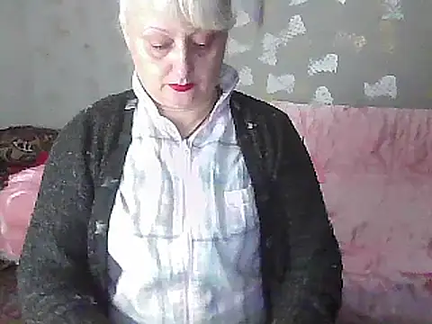 Snapshot of NikolinaBounty chatting on February 21, 2025, 6:04 pm NikolinaBounty online show from February 21, 2025, 6:04 pm