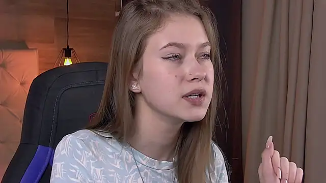 EveMundie online show from February 28, 2025, 12:42 pm