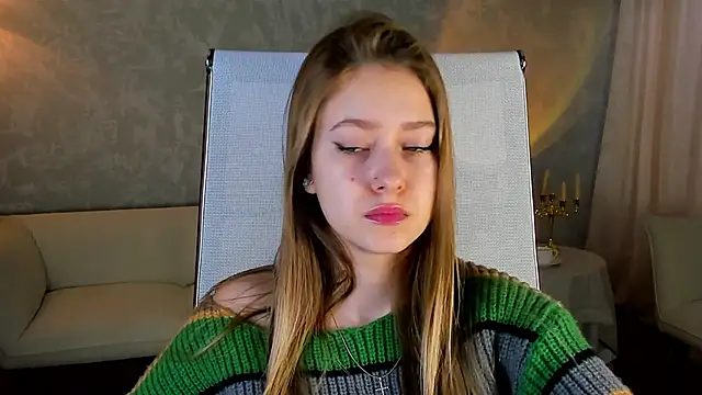 EveMundie online show from March 21, 2025, 10:06 am