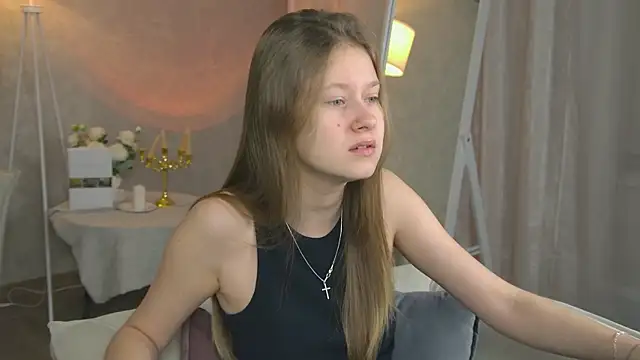 EveMundie online show from December 22, 2025, 6:43 am