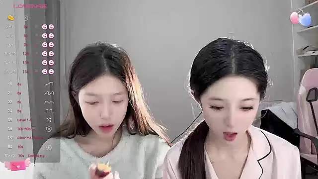 YaYa-521 online show from September 26, 2025, 7:51 pm