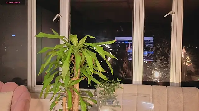 Ivanna West online show from October 28, 2025, 10:08 am