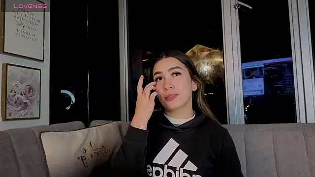 Ivanna West online show from April 21, 2026, 9:48 am