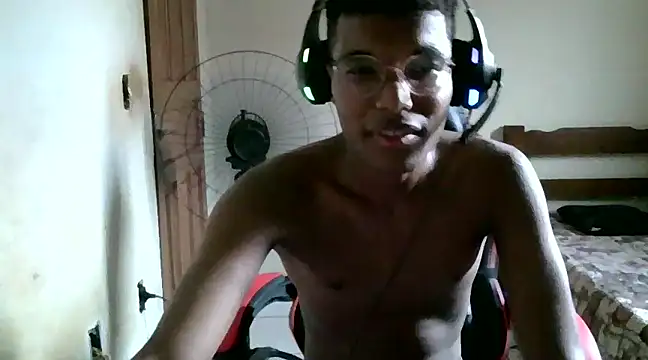 pauzudobr4 online show from February 15, 2025, 2:33 pm