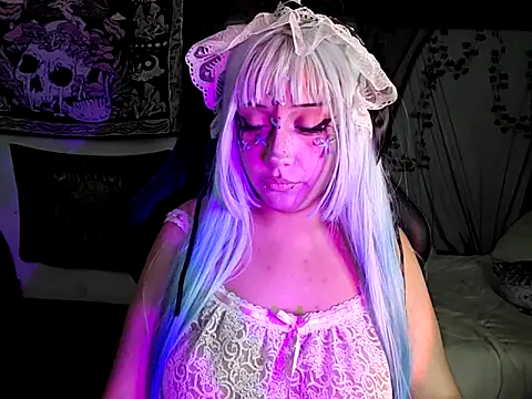 Snapshot of blue_katt chatting on September 24, 2025, 10:57 pm blue katt online show from September 24, 2025, 10:57 pm