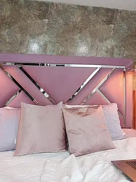 EmmaSulivan online show from March 28, 2026, 12:16 pm