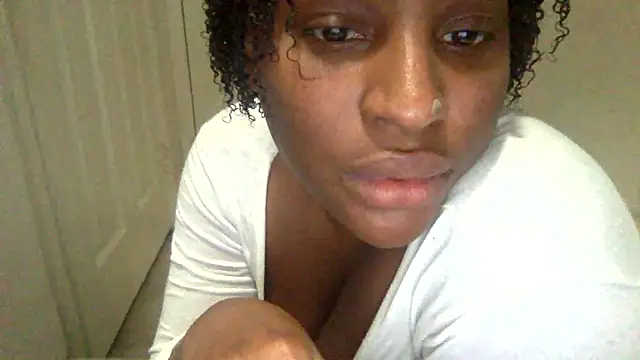 Snapshot of icedcoffeex chatting on January 13, 2026, 10:37 pm icedcoffeex online show from January 13, 2026, 10:37 pm