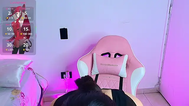 Peach Rose  online show from March 31, 2026, 11:49 pm