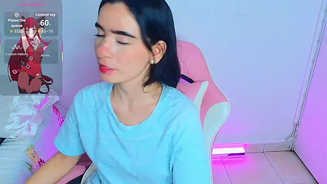 Peach Rose  online show from April 4, 2026, 12:42 am