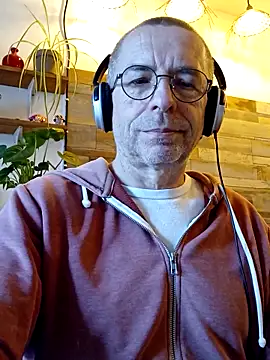 Xavspank2 online show from March 10, 2026, 10:42 am