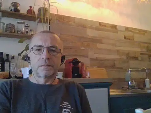 Snapshot of Xavspank2 chatting on June 9, 2026, 7:53 am Xavspank2 online show from June 9, 2026, 7:53 am