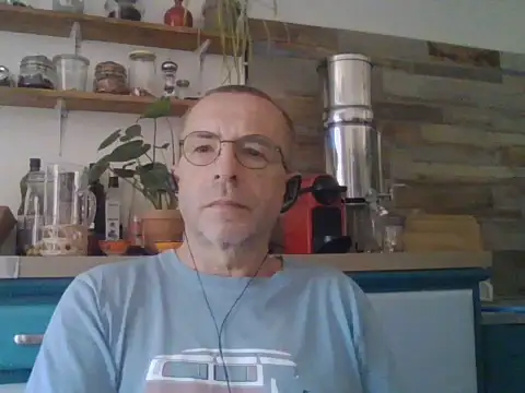 Snapshot of Xavspank2 chatting on June 15, 2026, 9:55 am Xavspank2 online show from June 15, 2026, 9:55 am