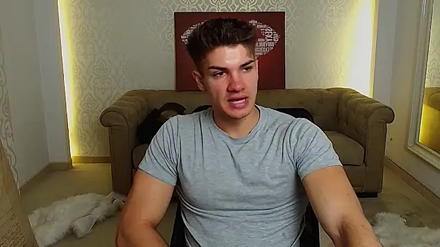 MaxKaiden online show from September 12, 2025, 4:34 am