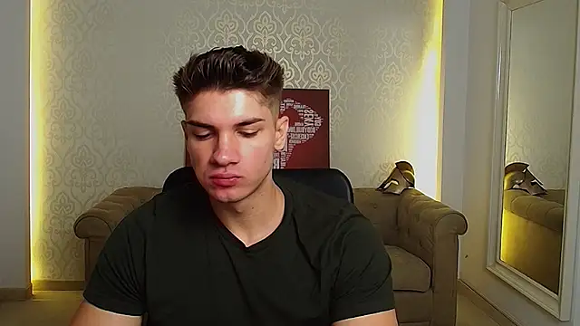 MaxKaiden online show from September 22, 2025, 6:15 am