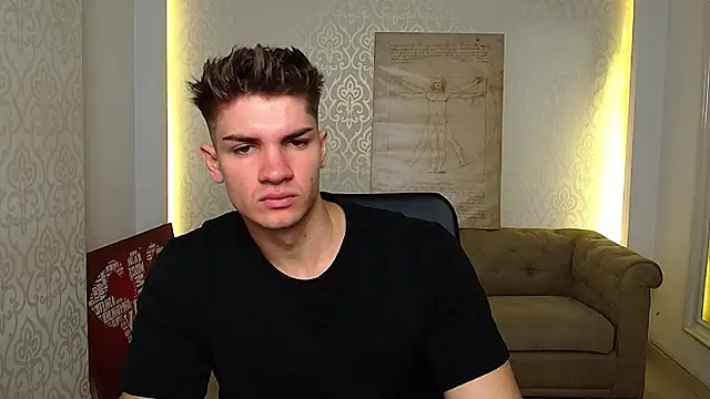 MaxKaiden online show from October 7, 2025, 4:53 am