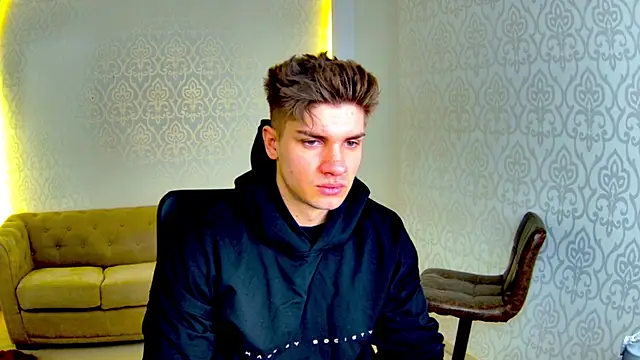 MaxKaiden online show from February 23, 2026, 5:49 am