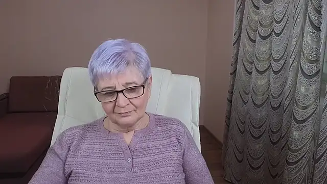 Snapshot of Sandra_Snowflake chatting on March 12, 2025, 5:24 am Sandra Snowflake online show from March 12, 2025, 5:24 am