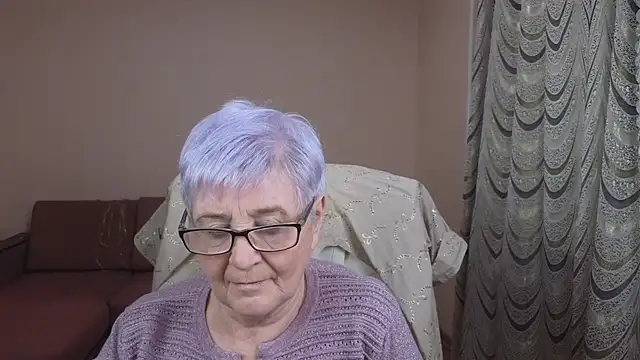 Snapshot of Sandra_Snowflake chatting on March 12, 2025, 8:51 am Sandra Snowflake online show from March 12, 2025, 8:51 am