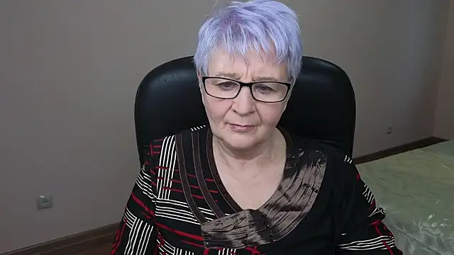 Snapshot of Sandra_Snowflake chatting on March 13, 2025, 4:27 am Sandra Snowflake online show from March 13, 2025, 4:27 am