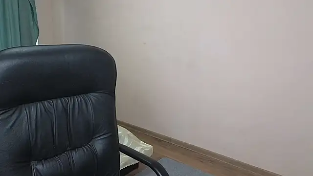 Snapshot of Sandra_Snowflake chatting on March 14, 2025, 1:24 pm Sandra Snowflake online show from March 14, 2025, 1:24 pm