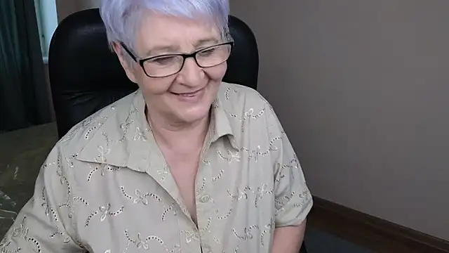 Snapshot of Sandra_Snowflake chatting on March 19, 2025, 1:18 pm Sandra Snowflake online show from March 19, 2025, 1:18 pm