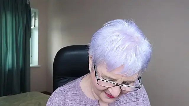 Snapshot of Sandra_Snowflake chatting on March 20, 2025, 3:56 am Sandra Snowflake online show from March 20, 2025, 3:56 am