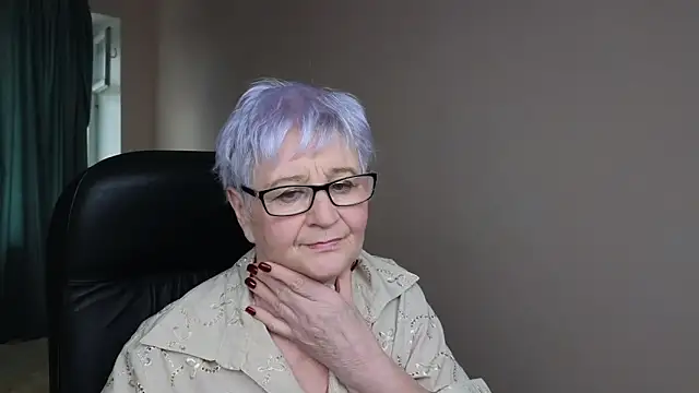 Snapshot of Sandra_Snowflake chatting on March 20, 2025, 10:10 am Sandra Snowflake online show from March 20, 2025, 10:10 am