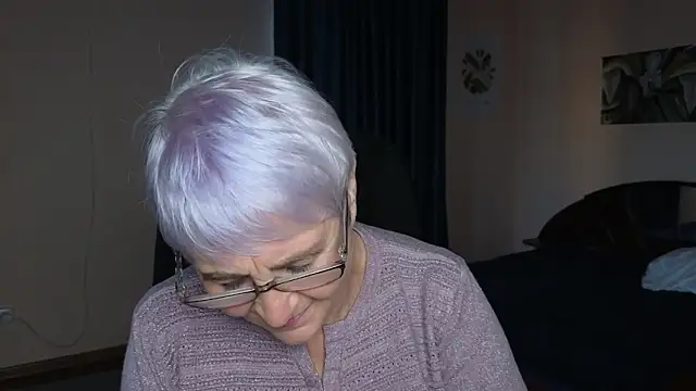 Snapshot of Sandra_Snowflake chatting on September 22, 2025, 4:14 am Sandra Snowflake online show from September 22, 2025, 4:14 am