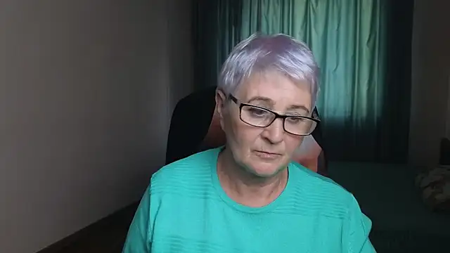 Snapshot of Sandra_Snowflake chatting on October 21, 2025, 12:06 pm Sandra Snowflake online show from October 21, 2025, 12:06 pm