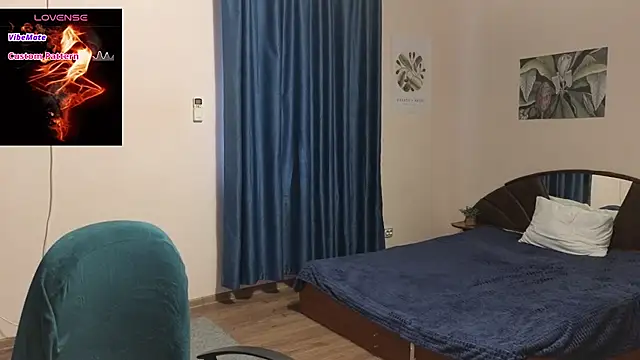 Snapshot of Sandra_Snowflake chatting on October 24, 2025, 1:07 pm Sandra Snowflake online show from October 24, 2025, 1:07 pm