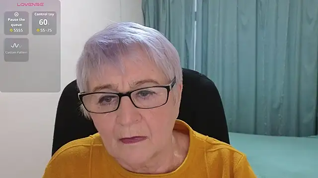 Snapshot of Sandra_Snowflake chatting on November 29, 2025, 11:57 am Sandra Snowflake online show from November 29, 2025, 11:57 am