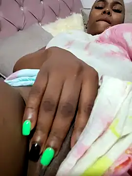 DashaSousaa online show from April 18, 2026, 4:05 am