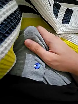 skiciyunis online show from September 18, 2025, 7:05 pm