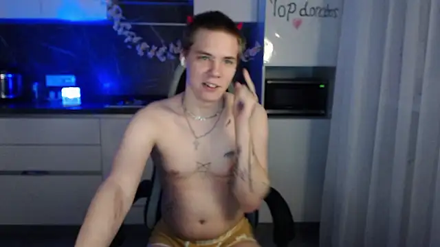 Snapshot of yourlildemon chatting on March 13, 2026, 7:20 pm yourlildemon online show from March 13, 2026, 7:20 pm