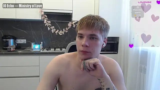 yourlildemon online show from June 17, 2026, 3:46 pm