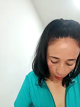 Coeur de luxure online show from February 16, 2026, 2:57 pm