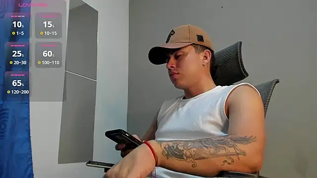 mattiwsmorris  online show from November 29, 2025, 7:00 am