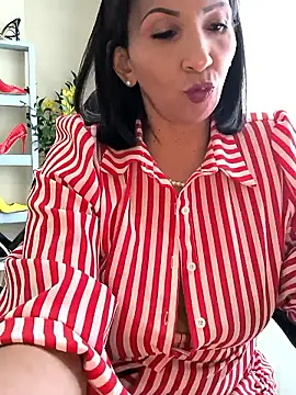 Mrsvictoriaaa online show from June 11, 2026, 7:34 pm