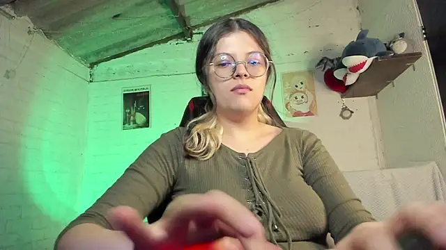 Emily  katz online show from September 12, 2025, 10:54 pm