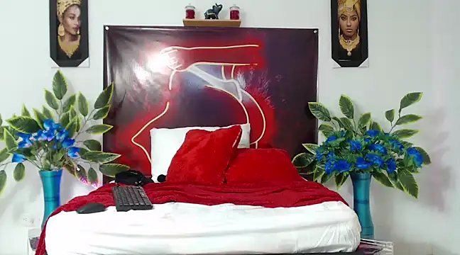 Snapshot of lunitadal chatting on February 18, 2025, 6:37 am lunitadal online show from February 18, 2025, 6:37 am