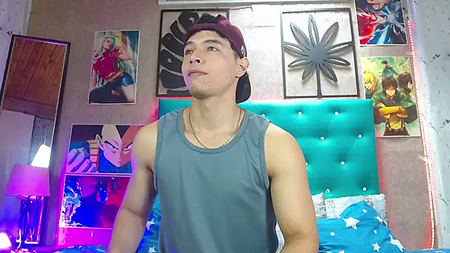 LiamAndrewzz online show from October 7, 2025, 5:43 pm