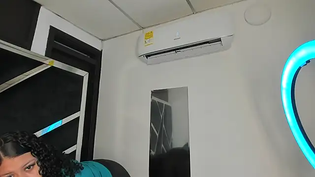 Rubyxht online show from November 16, 2025, 12:33 pm