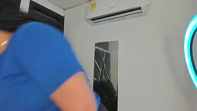 Rubyxht online show from December 1, 2025, 12:32 pm