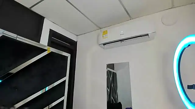 Snapshot of Rubyxht chatting on January 18, 2026, 12:42 pm Rubyxht online show from January 18, 2026, 12:42 pm