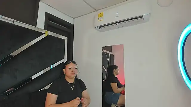 Snapshot of Rubyxht chatting on February 1, 2026, 12:37 pm Rubyxht online show from February 1, 2026, 12:37 pm