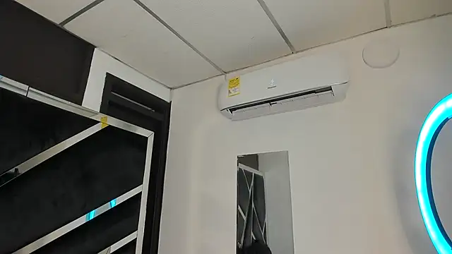 Snapshot of Rubyxht chatting on February 7, 2026, 12:53 pm Rubyxht online show from February 7, 2026, 12:53 pm