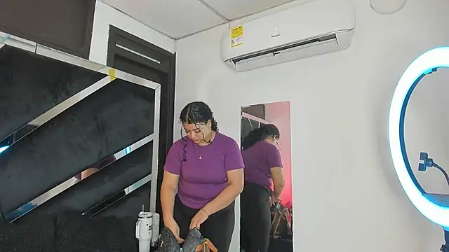 Snapshot of Rubyxht chatting on February 9, 2026, 1:15 pm Rubyxht online show from February 9, 2026, 1:15 pm