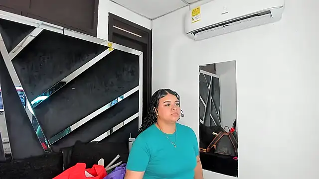 Snapshot of Rubyxht chatting on March 3, 2026, 12:44 pm Rubyxht online show from March 3, 2026, 12:44 pm