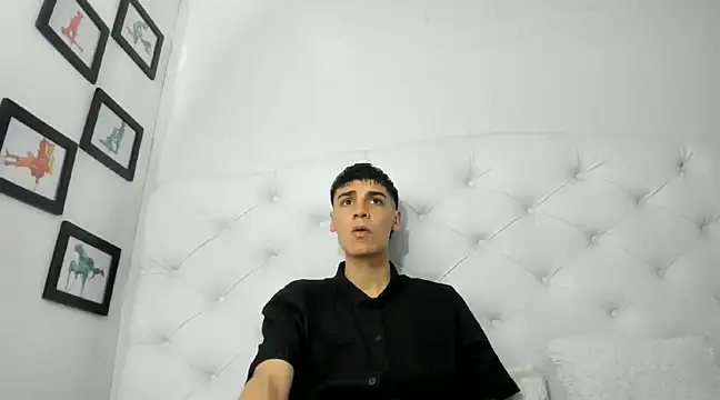 frank jhonsson online show from March 8, 2025, 12:09 pm